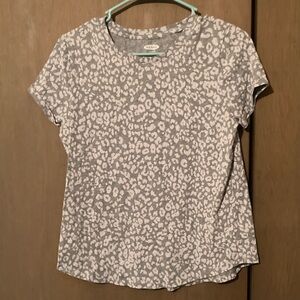 Old Navy Gray Animal Print Short Sleeve Top